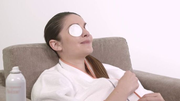 Compressas relaxantes para os olhos ajudam a restaurar a visão